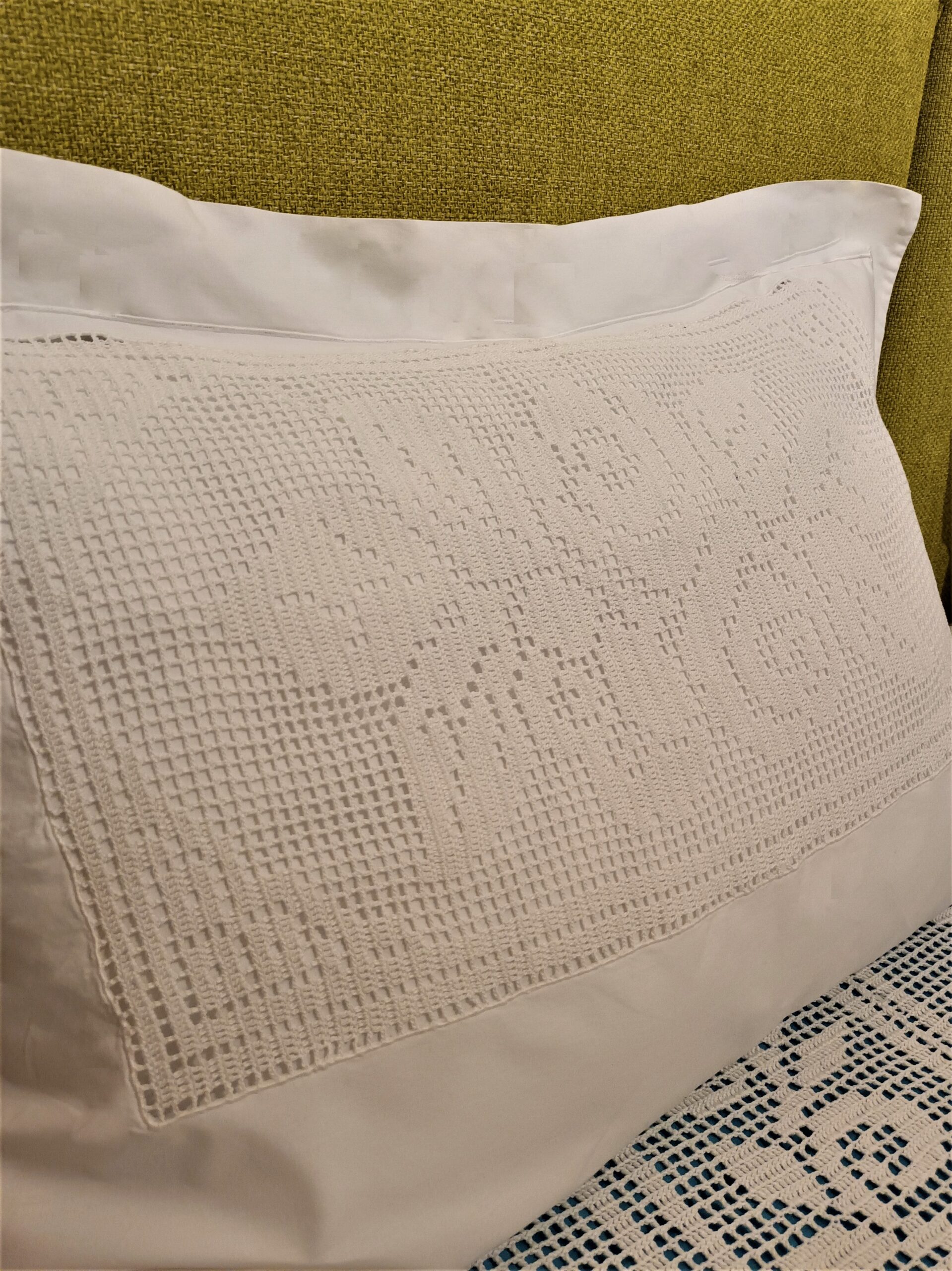 Handmade bed pillows with crochet and cotton in white_set of two