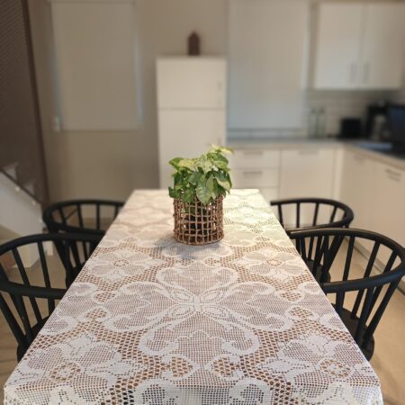 Handmade tableclothe with crochet for big dinning tables